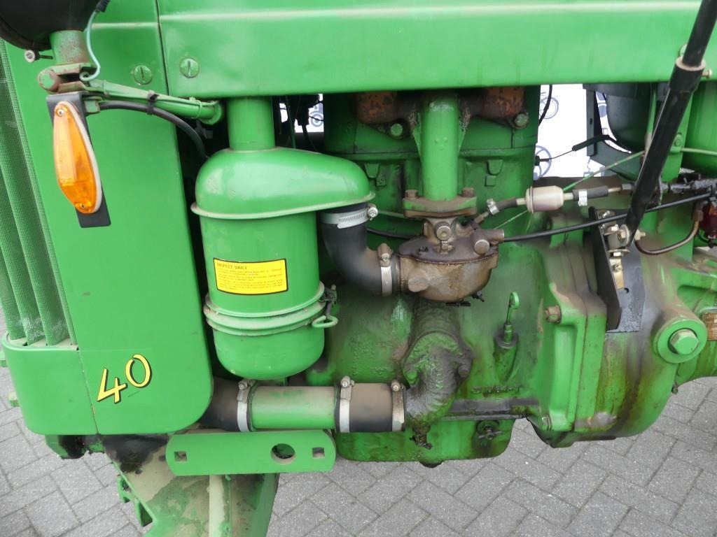 Tracteur agricole John-Deere 40: photos 24