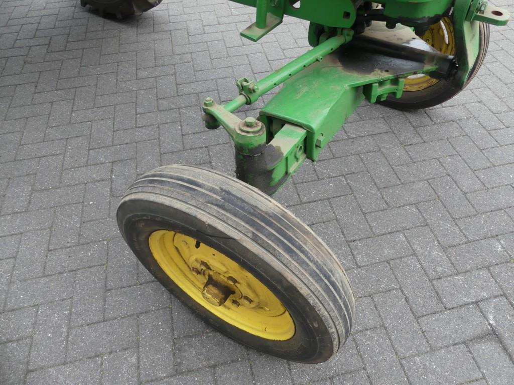 Tracteur agricole John-Deere 40: photos 28