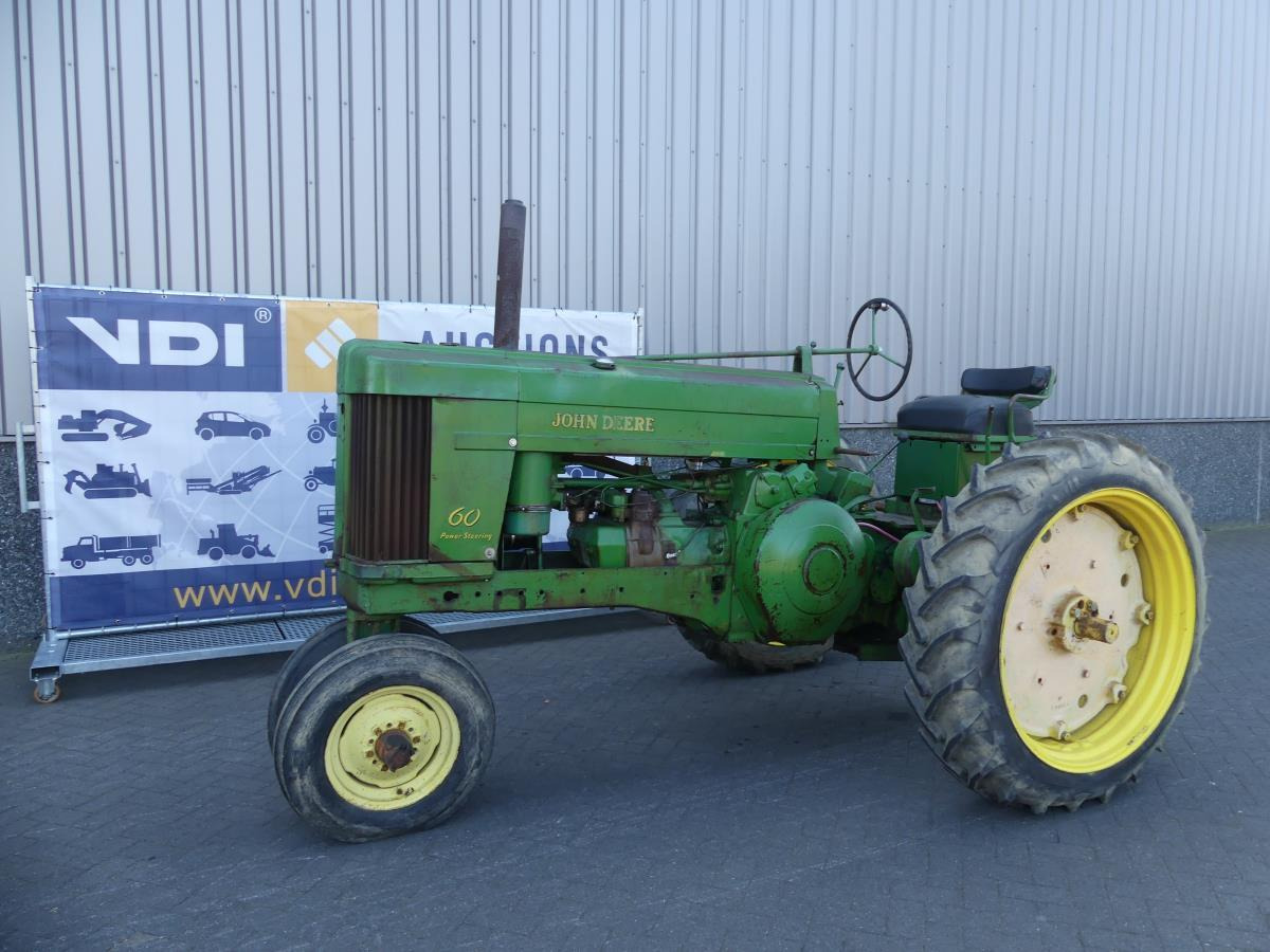 John-Deere 60 - Tracteur agricole: photos 1 John-Deere 60 - Tracteur agricole: photos 1
