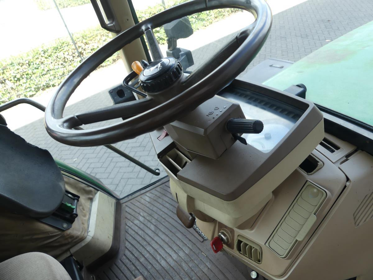 Tracteur agricole John-Deere 6410: photos 28