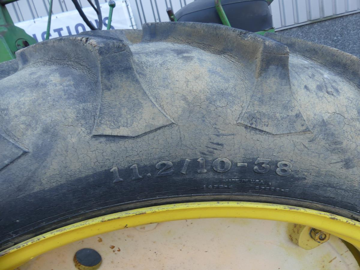 Tracteur agricole John-Deere 70: photos 23
