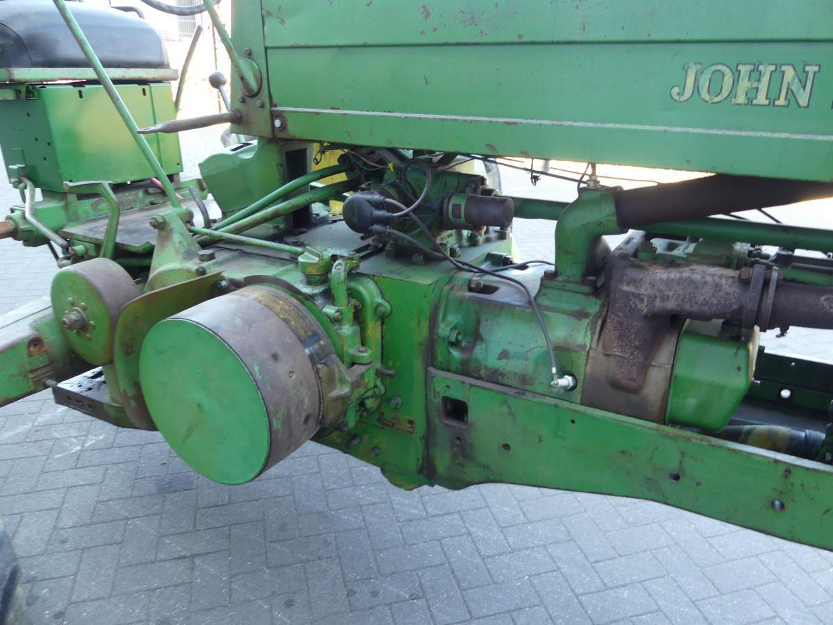 Tracteur agricole John-Deere 70: photos 30