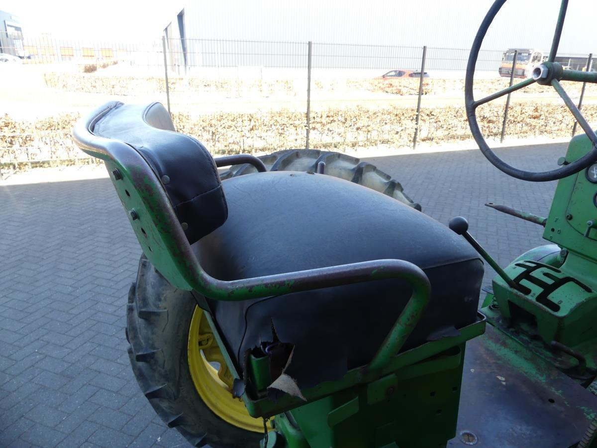 Tracteur agricole John-Deere 70: photos 13