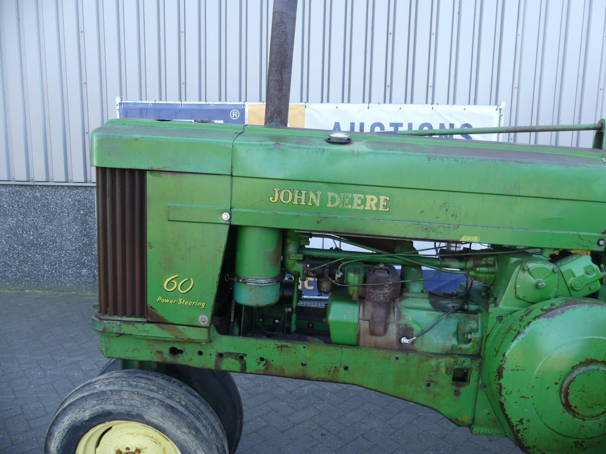 Tracteur agricole John-Deere 70: photos 18