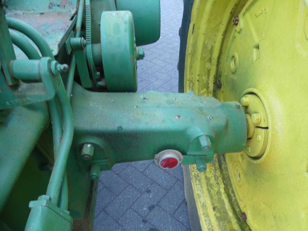 Tracteur agricole John-Deere 730: photos 10