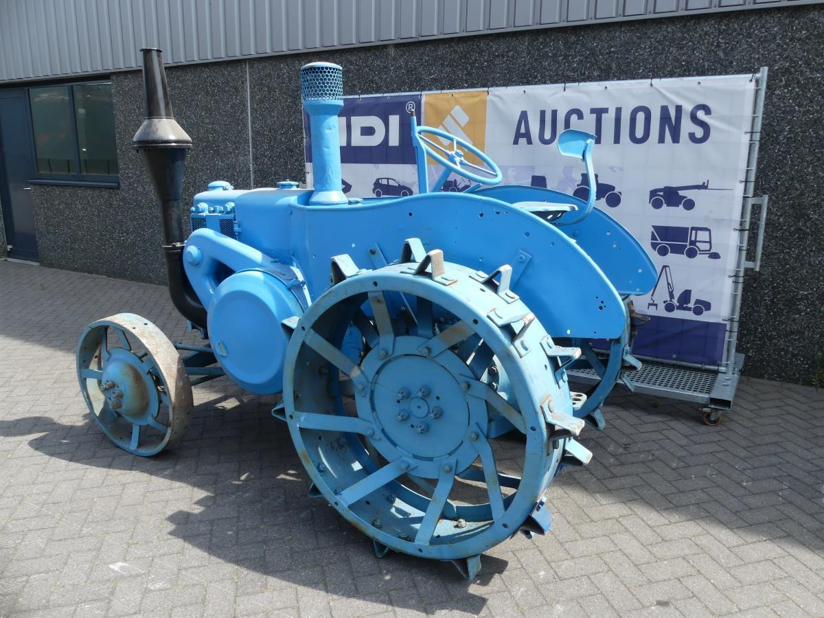 Lanz-Bulldog 20 - Tracteur agricole: photos 3 Lanz-Bulldog 20 - Tracteur agricole: photos 3