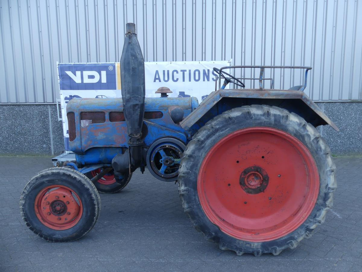 Lanz-Bulldog D2416 - Tracteur agricole: photos 3 Lanz-Bulldog D2416 - Tracteur agricole: photos 3