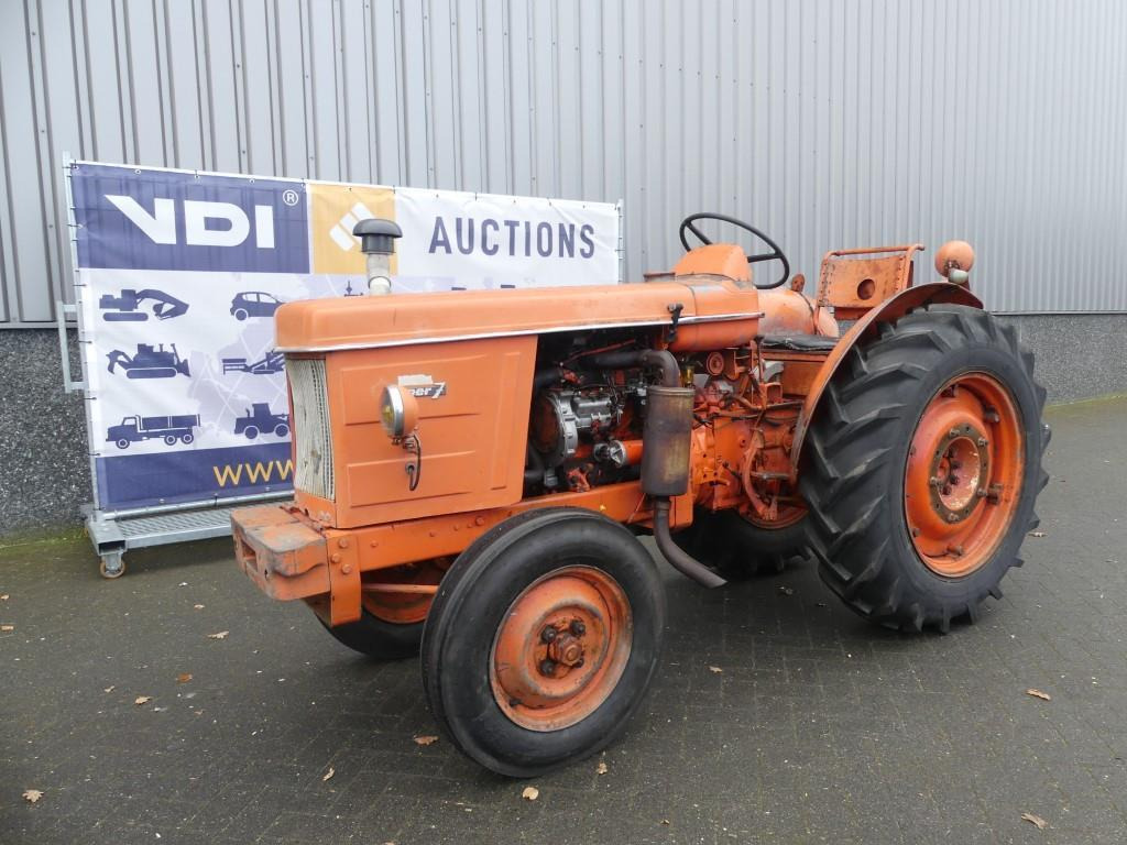 - Tracteur agricole: photos 1 - Tracteur agricole: photos 1