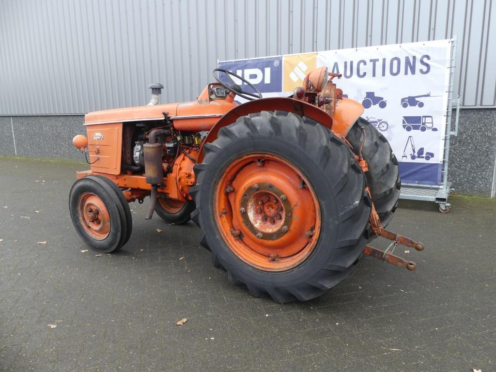 - Tracteur agricole: photos 3 - Tracteur agricole: photos 3