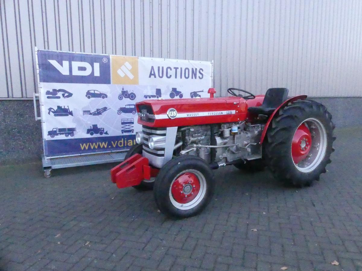 Massey-Ferguson 135 Vinyard - Tracteur agricole: photos 1 Massey-Ferguson 135 Vinyard - Tracteur agricole: photos 1