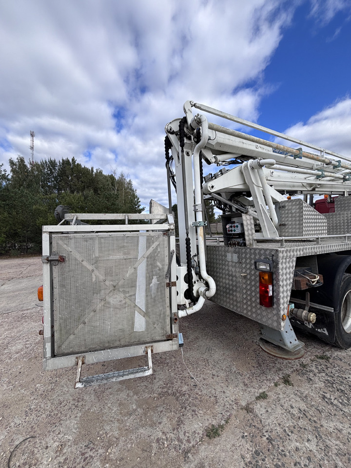 SCANIA - Camion de pompier: photos 5 SCANIA - Camion de pompier: photos 5