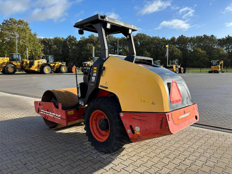 Dynapac CA 134 D - Compacteur: photos 2 Dynapac CA 134 D - Compacteur: photos 2