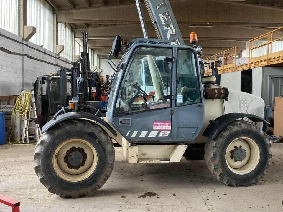 Terex 357 - Chariot télescopique: photos 1 Terex 357 - Chariot télescopique: photos 1