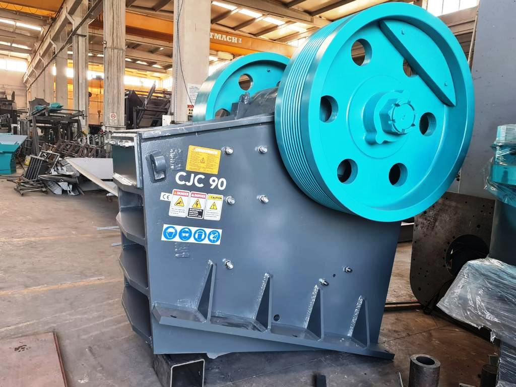 Constmach 420-850 Tph Jaw Crusher Best Price en leasing occasion Constmach 420-850 Tph Jaw Crusher Best Price: photos 8