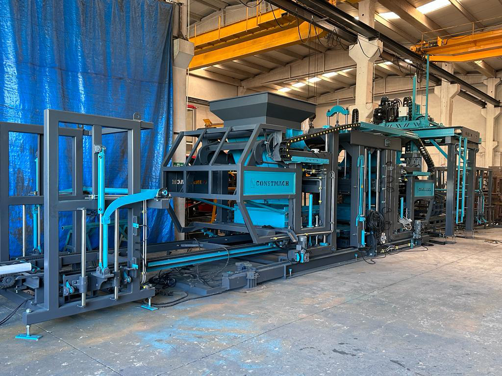 Constmach Machine de Fabrication de Blocs de Béton BS-20 Garantie de 2 ans - Pondeuse à parpaing: photos 1 Constmach Machine de Fabrication de Blocs de Béton BS-20 Garantie de 2 ans - Pondeuse à parpaing: photos 1