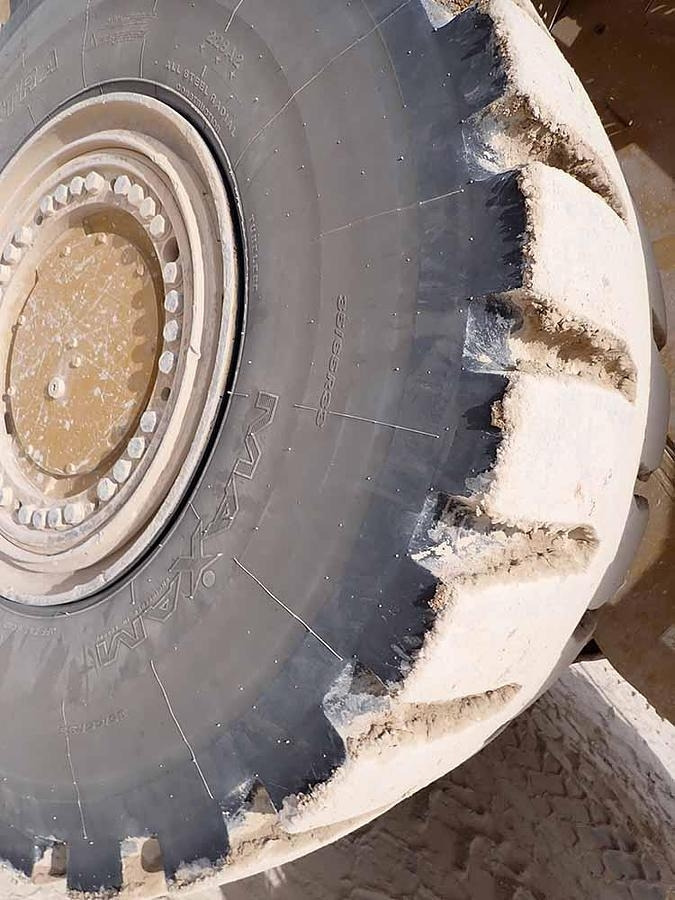 Chargeuse sur pneus CAT 988K: photos 26