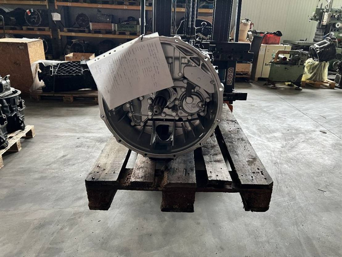 MAN TGA ZF Getriebe 12AS2331 TO - Boîte de vitesse pour Camion: photos 5 MAN TGA ZF Getriebe 12AS2331 TO - Boîte de vitesse pour Camion: photos 5