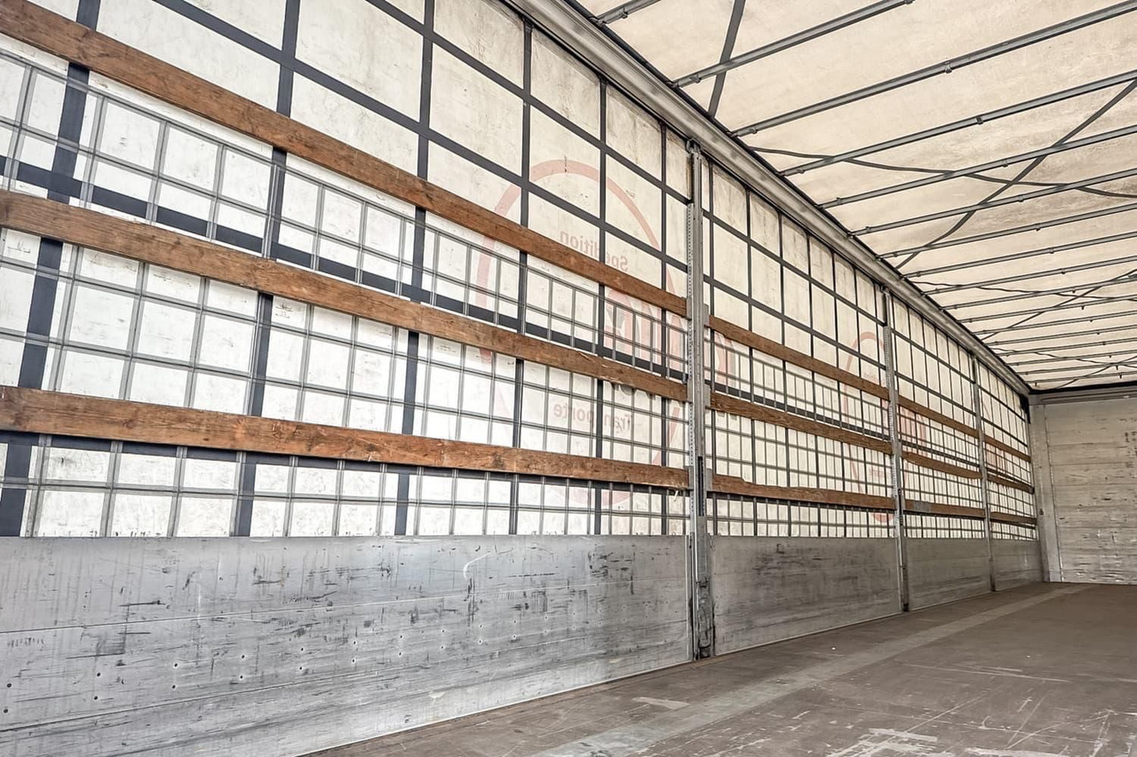 Kögel Bordwand - Semi-remorque rideaux coulissants: photos 4 Kögel Bordwand - Semi-remorque rideaux coulissants: photos 4