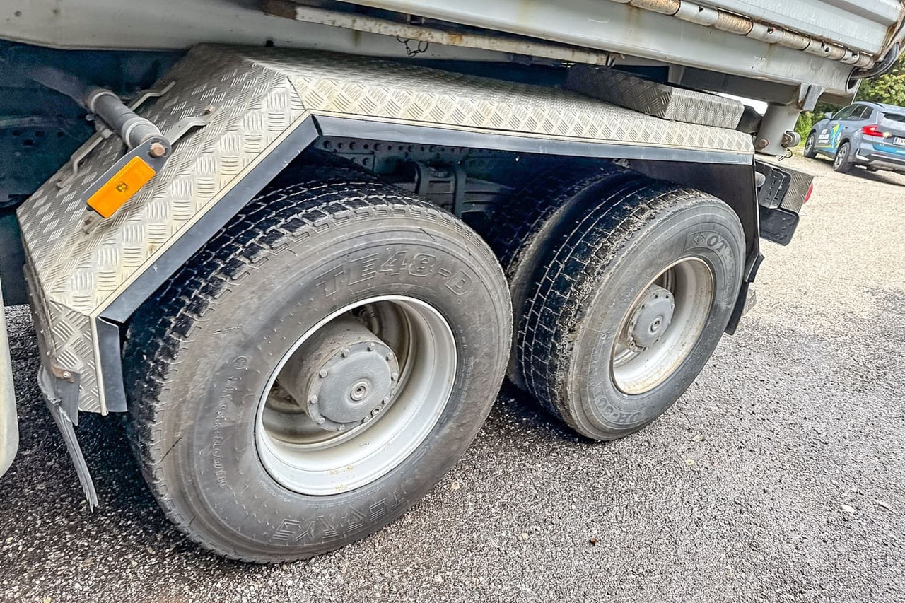 Mercedes-Benz Arocs 4152 - Camion benne: photos 4 Mercedes-Benz Arocs 4152 - Camion benne: photos 4