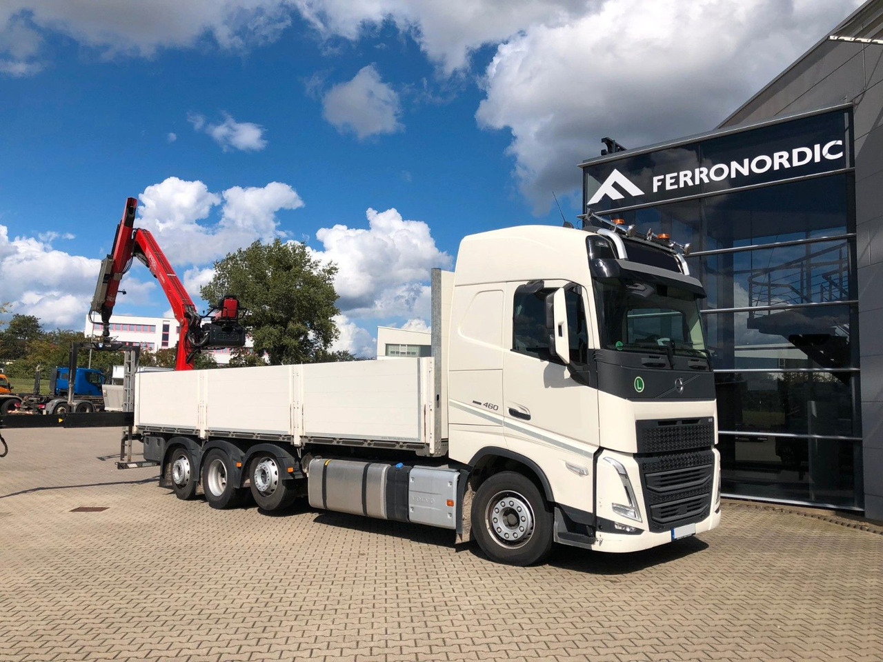 Volvo FH460 8x2 TRIDEM VLA&NLA gelenkt*FASSI F215AS.24 - Camion plateau, Camion grue: photos 5 Volvo FH460 8x2 TRIDEM VLA&NLA gelenkt*FASSI F215AS.24 - Camion plateau, Camion grue: photos 5