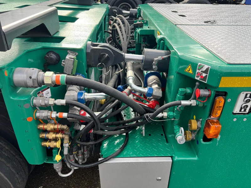 Semi-remorque neuf Goldhofer PST ADDrive 2.0 Equipment: photos 9