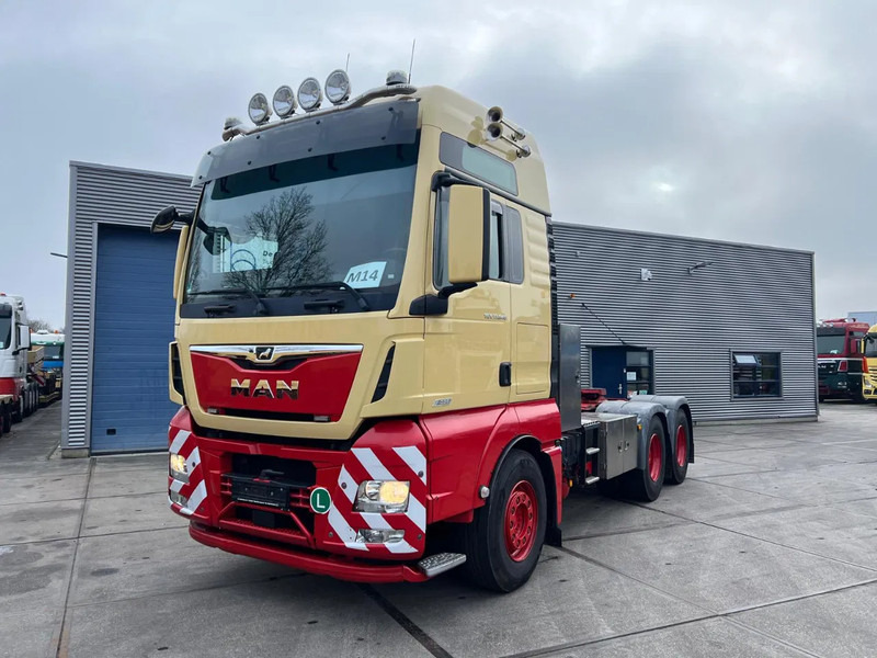 MAN TGX 33.640 6x4 BBS - Tracteur routier: photos 2 MAN TGX 33.640 6x4 BBS - Tracteur routier: photos 2