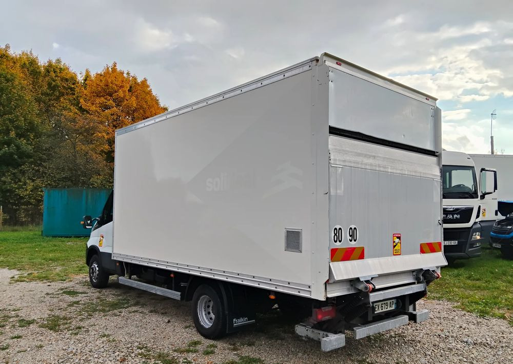 Iveco Daily - Camion fourgon: photos 4 Iveco Daily - Camion fourgon: photos 4