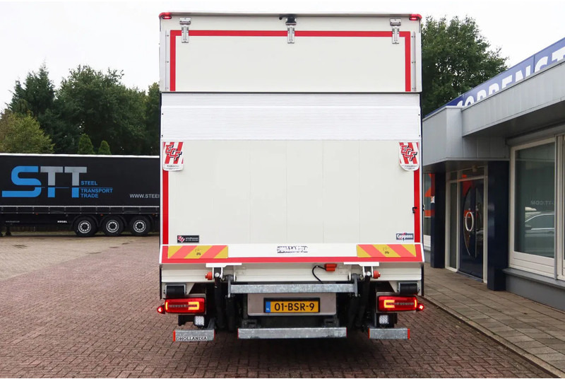 DAF LF 210 Bakwagen+ Dhollandia 1500 kg Comfort cabine - Camion fourgon: photos 4 DAF LF 210 Bakwagen+ Dhollandia 1500 kg Comfort cabine - Camion fourgon: photos 4