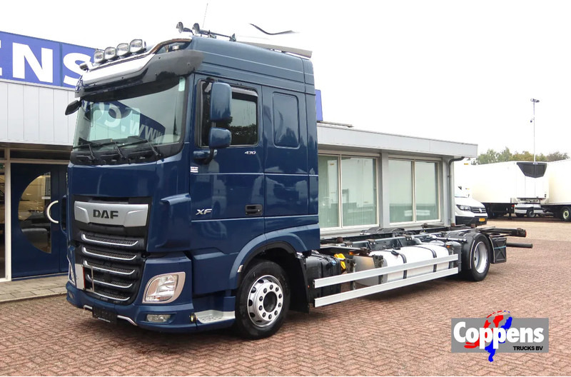 DAF XF 430 430 FA 4x2 BDF/Chassiscabine Wisselbare opbouw - Châssis cabine: photos 1 DAF XF 430 430 FA 4x2 BDF/Chassiscabine Wisselbare opbouw - Châssis cabine: photos 1