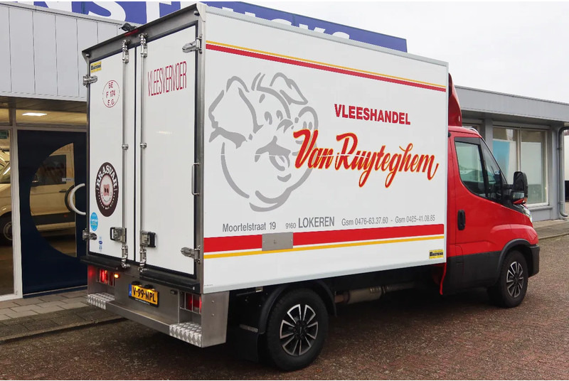 Iveco 35S 180 35 S 180 Hi-Matic - Utilitaire frigorifique: photos 3 Iveco 35S 180 35 S 180 Hi-Matic - Utilitaire frigorifique: photos 3