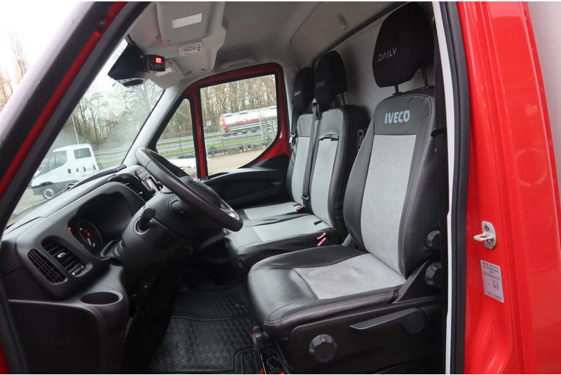 Iveco 35S 180 35 S 180 Hi-Matic - Utilitaire frigorifique: photos 5 Iveco 35S 180 35 S 180 Hi-Matic - Utilitaire frigorifique: photos 5