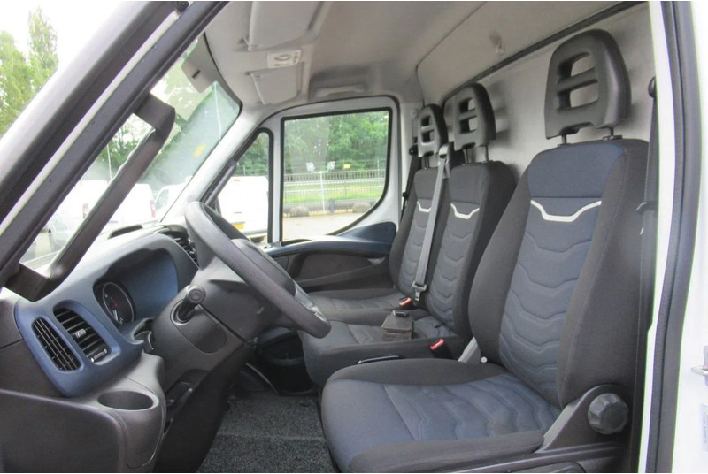 Iveco Daily 35S14 Bakwagen +Laadklep DHollandia 750 kg - Fourgon grand volume: photos 5 Iveco Daily 35S14 Bakwagen +Laadklep DHollandia 750 kg - Fourgon grand volume: photos 5
