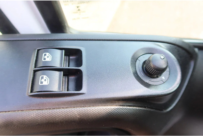 Iveco Daily 35S16 Bakwagen + Laadklep 750kg - Fourgon grand volume: photos 5 Iveco Daily 35S16 Bakwagen + Laadklep 750kg - Fourgon grand volume: photos 5