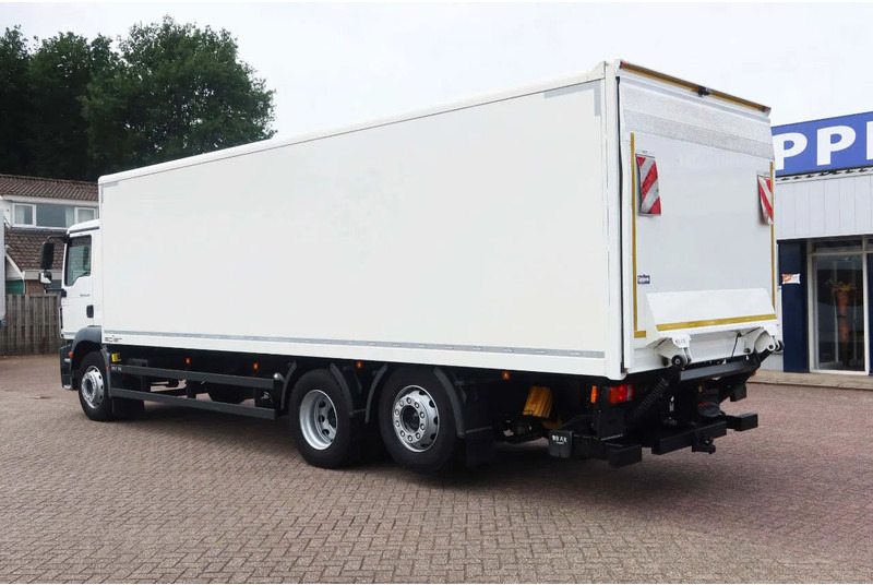 MAN 26.320 TGM Bak+Klep stuur lift as Bar klep 2.000 kg - Camion fourgon: photos 3 MAN 26.320 TGM Bak+Klep stuur lift as Bar klep 2.000 kg - Camion fourgon: photos 3