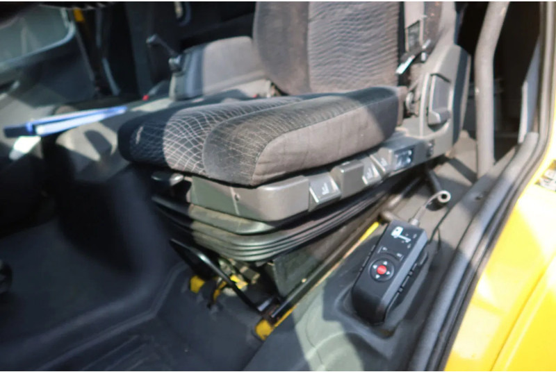 Remorqueuse Mercedes-Benz Atego 1221 L Takelwagen 6 persoons: photos 14