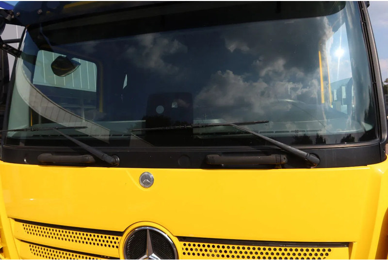 Remorqueuse Mercedes-Benz Atego 1221 L Takelwagen 6 persoons: photos 8