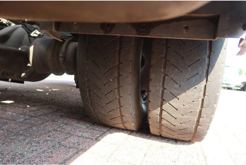 Remorqueuse Mercedes-Benz Atego 1221 L Takelwagen 6 persoons: photos 11