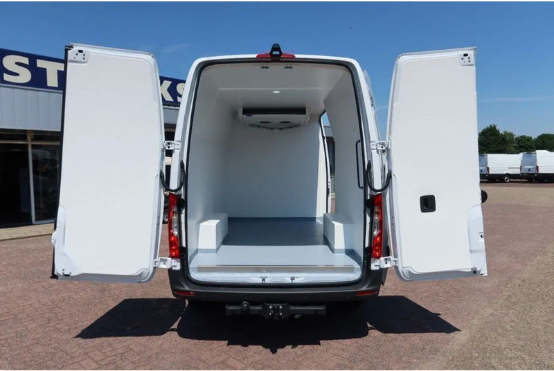 Mercedes-Benz Sprinter 315 CDI Koel/Vries/Verwarmen Carrier Xarios 350 + 220 volt nachtaansluiting - Utilitaire frigorifique: photos 3 Mercedes-Benz Sprinter 315 CDI Koel/Vries/Verwarmen Carrier Xarios 350 + 220 volt nachtaansluiting - Utilitaire frigorifique: photos 3