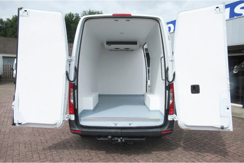 Mercedes-Benz Sprinter 317 CDI Koel / Vries/ verwarmen Carrier Xarios 350 + 220 volt nacht stekkerL2/H2 - Utilitaire frigorifique: photos 3 Mercedes-Benz Sprinter 317 CDI Koel / Vries/ verwarmen Carrier Xarios 350 + 220 volt nacht stekkerL2/H2 - Utilitaire frigorifique: photos 3