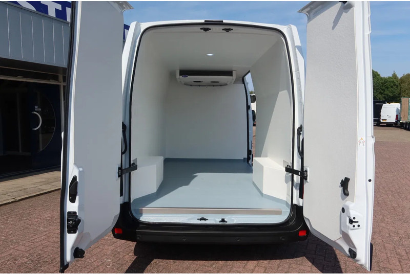 Renault Master Koel/Vries/Verwarmen Met nachtaansluiting 220 Volt Carrier Xarios 350 BPM vrij - Utilitaire frigorifique: photos 4 Renault Master Koel/Vries/Verwarmen Met nachtaansluiting 220 Volt Carrier Xarios 350 BPM vrij - Utilitaire frigorifique: photos 4