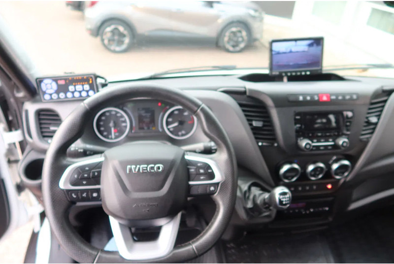 Véhicule utilitaire, Utilitaire double cabine Iveco Daily 70 C 16 Recovery-truck, Bergingswagen, Apschlep. 7 Persoons. ALS NIEUW: photos 16