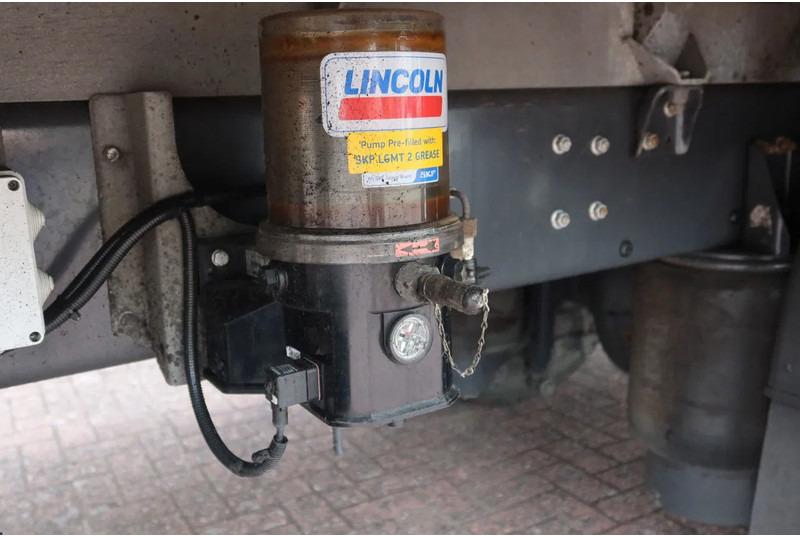 Camion fourgon Volvo FL Bak + Dhollandia klep 2000 Kg: photos 19