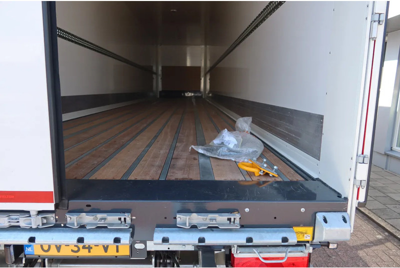 Semi-remorque fourgon Wielton 3 Asser. Gesloten met Dhollandia klep 2500 kg Lift as: photos 8