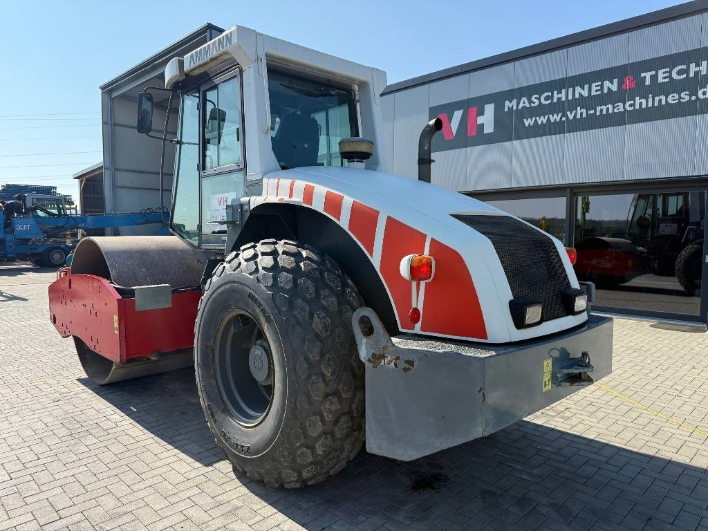 Ammann ASC 110 - Compacteur à pieds de mouton/ Monocylindre: photos 3 Ammann ASC 110 - Compacteur à pieds de mouton/ Monocylindre: photos 3