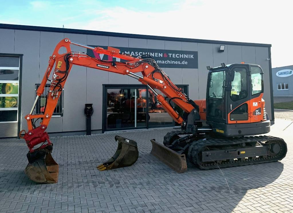 Doosan DX 85 R - Mini pelle: photos 1 Doosan DX 85 R - Mini pelle: photos 1