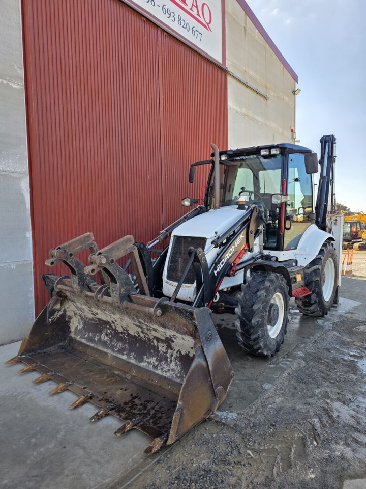 HIDROMEK HMK 102 B - Tractopelle: photos 2 HIDROMEK HMK 102 B - Tractopelle: photos 2