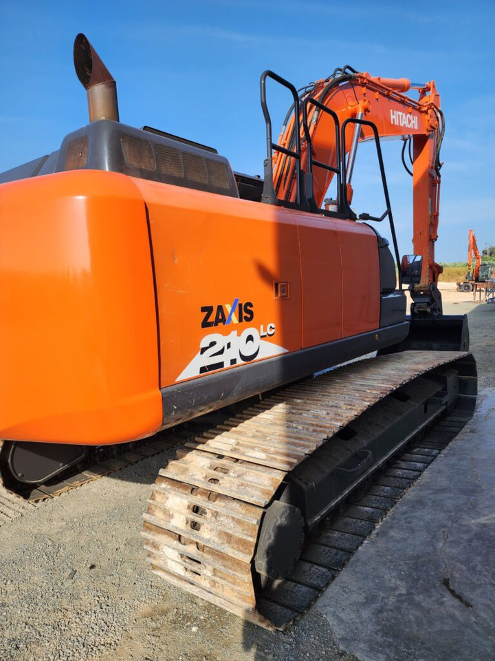 HITACHI ZX210LC-6 - Pelle sur chenille: photos 4 HITACHI ZX210LC-6 - Pelle sur chenille: photos 4