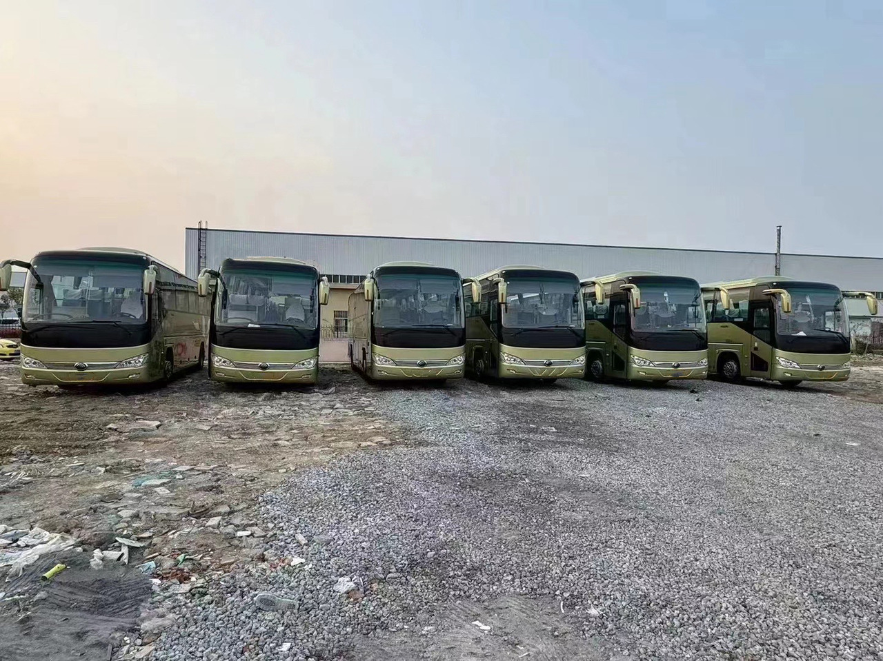 Used YUTONG Coach Bus 6119 - Autocar: photos 2 Used YUTONG Coach Bus 6119 - Autocar: photos 2