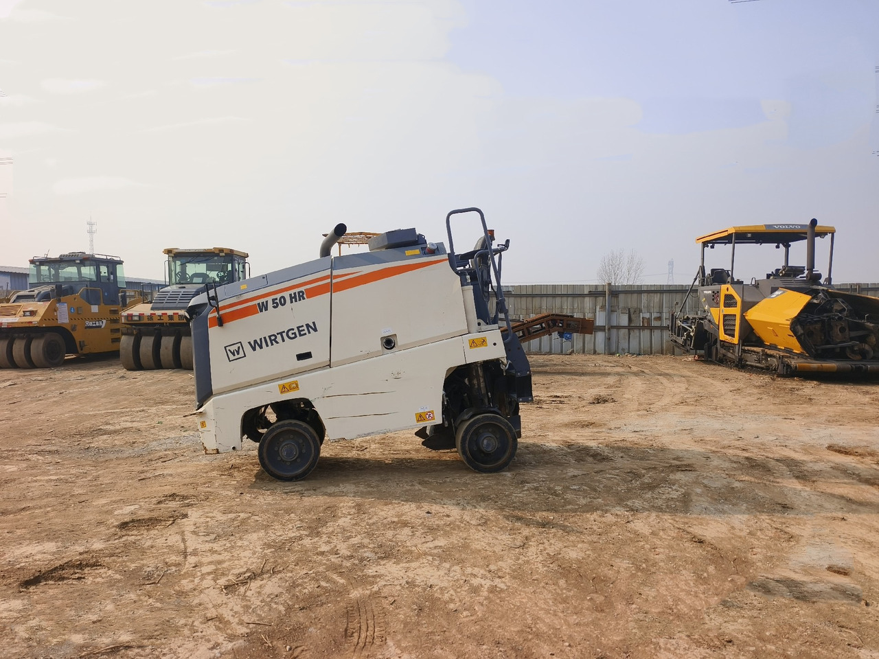 WIRTGEN W50HR miling machine - Fraiseuse à froid: photos 3 WIRTGEN W50HR miling machine - Fraiseuse à froid: photos 3