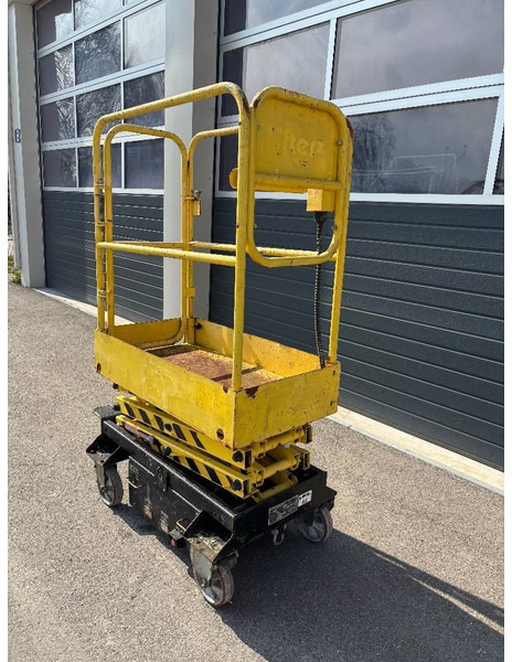 Boss 4,55m Arbeitsbühne Personenlift, BJ 2009 - Nacelle ciseaux: photos 2 Boss 4,55m Arbeitsbühne Personenlift, BJ 2009 - Nacelle ciseaux: photos 2